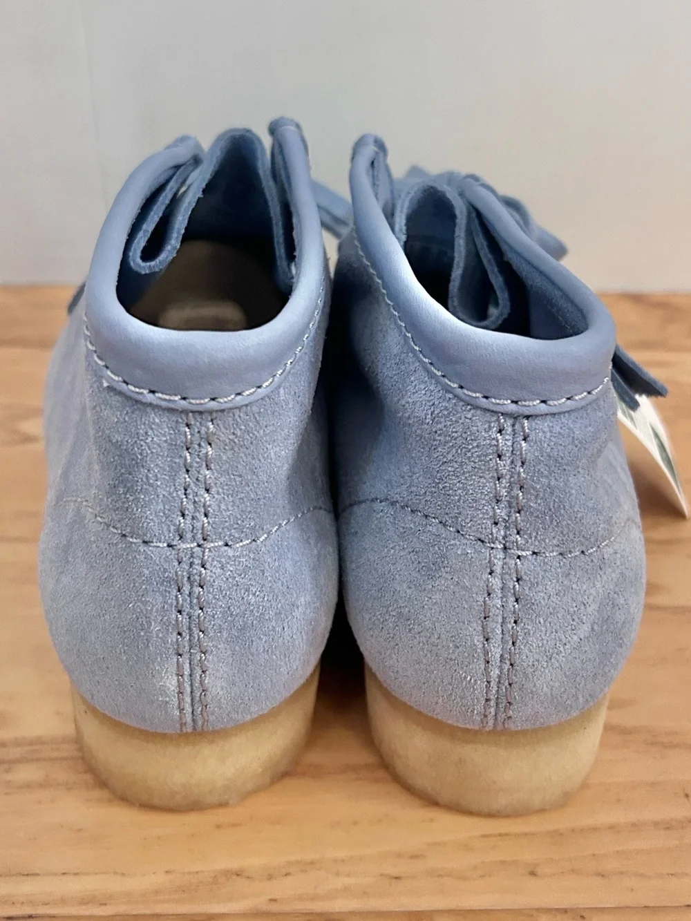 Clark’s Original NWT Wallabee Boot 10 Powder Blue Suede Leather Lace Up Unisex